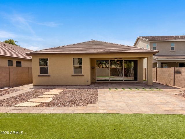 2518 E FAWN Drive, Phoenix, AZ 85042