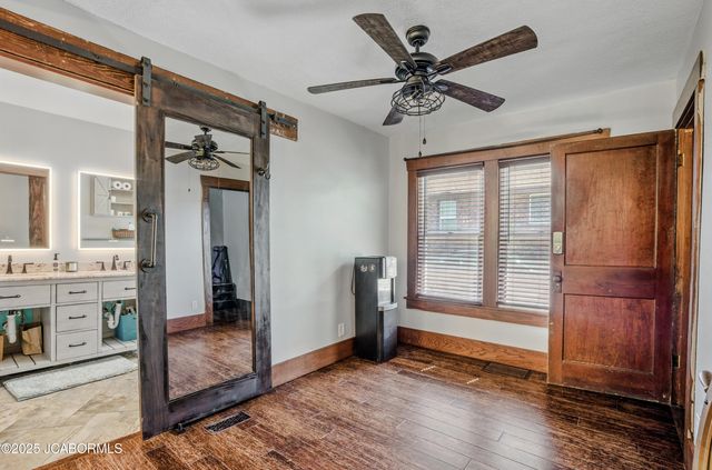 1008 W BROADWAY, Columbia, MO 65203