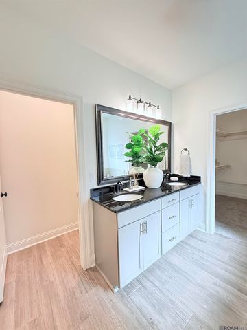 17055 White Ibis Ave, Prairieville, LA 70769