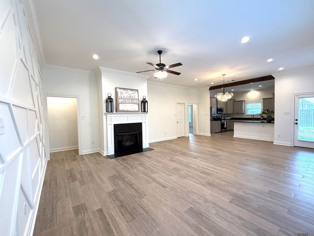 17055 White Ibis Ave, Prairieville, LA 70769