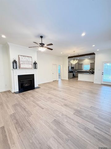 17055 White Ibis Ave, Prairieville, LA 70769