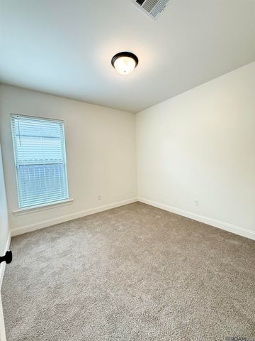 17055 White Ibis Ave, Prairieville, LA 70769