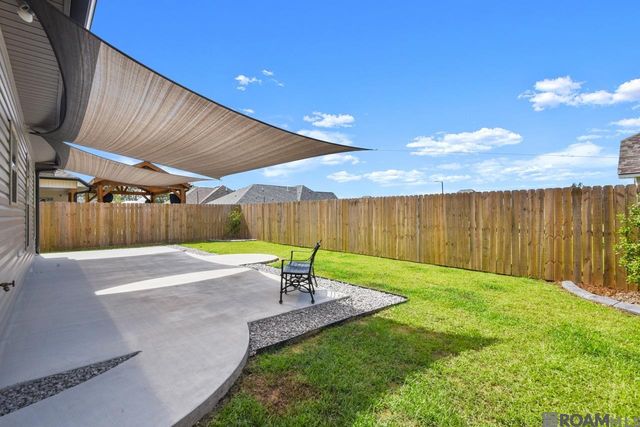 17055 White Ibis Ave, Prairieville, LA 70769