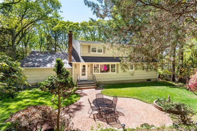 17 Pringle Road, Miller Place, NY 11764