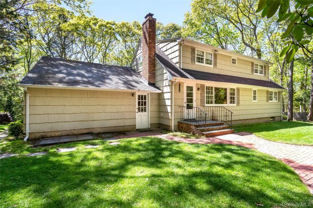 17 Pringle Road, Miller Place, NY 11764