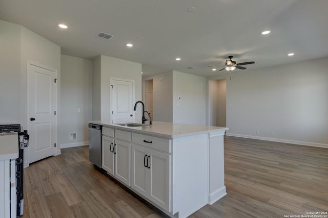 141 Beveridge Rd, Seguin, TX 78155