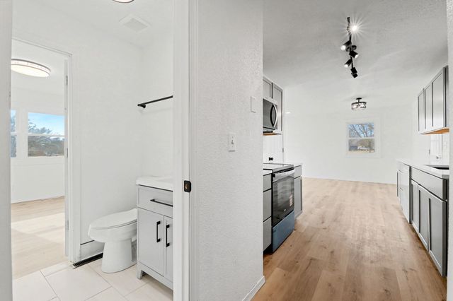 14 Woodland Dr, Augusta, KS 67010