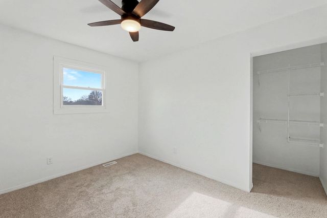 14 Woodland Dr, Augusta, KS 67010