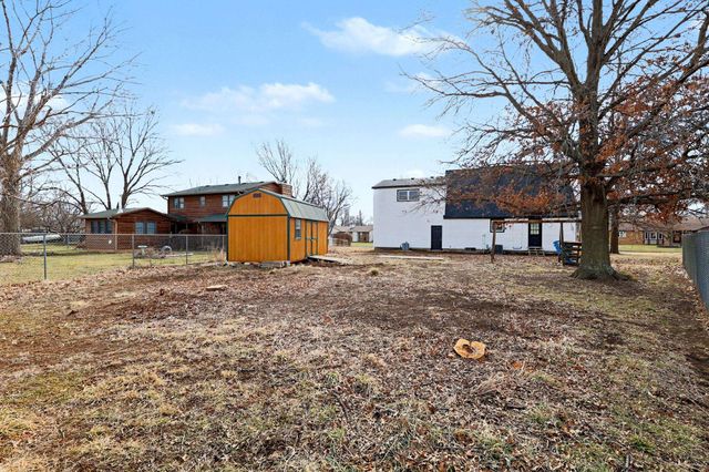 14 Woodland Dr, Augusta, KS 67010