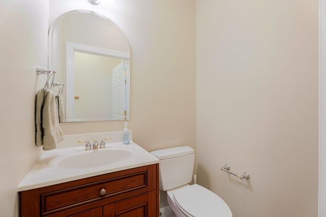 991 CLICKS LN, New Market, VA 22844