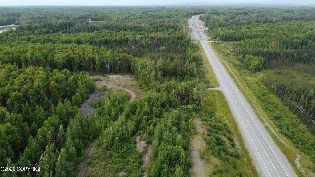 50608 S Parks Highway, Talkeetna, AK 99676