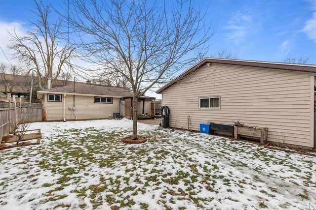 848 E GLENDALE AVENUE, Appleton, WI 54911