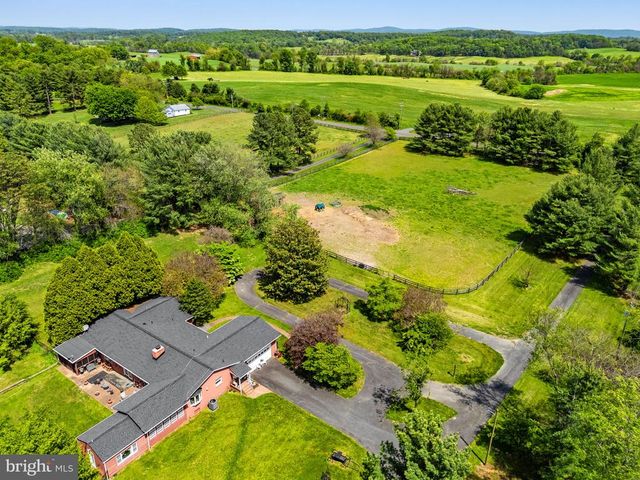 3934 RECTORTOWN RD, Marshall, VA 20115