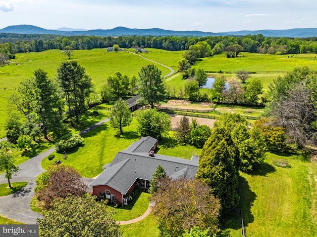 3934 RECTORTOWN RD, Marshall, VA 20115