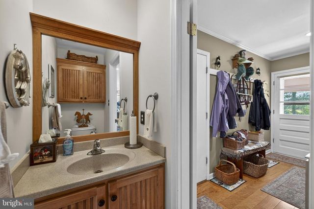 3934 RECTORTOWN RD, Marshall, VA 20115