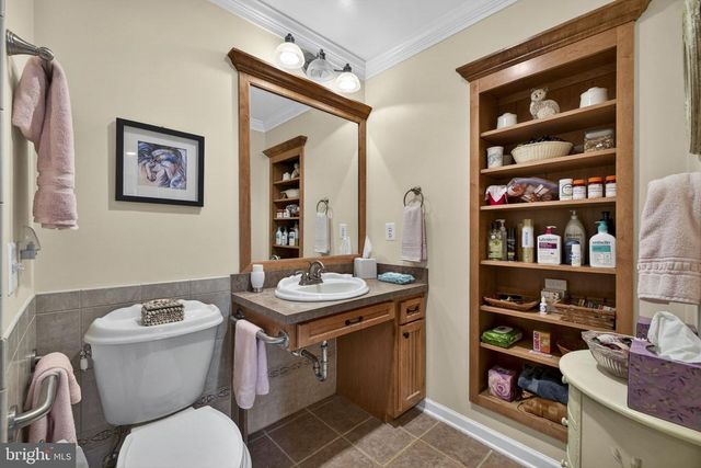 3934 RECTORTOWN RD, Marshall, VA 20115