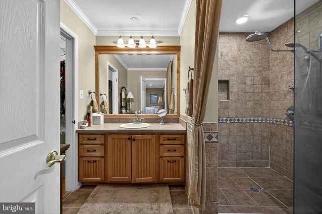 3934 RECTORTOWN RD, Marshall, VA 20115