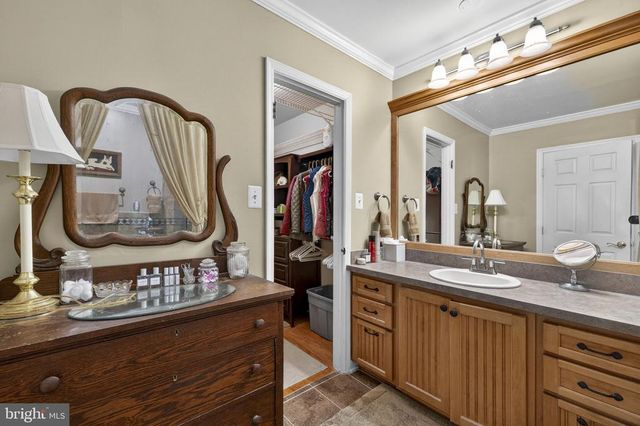 3934 RECTORTOWN RD, Marshall, VA 20115