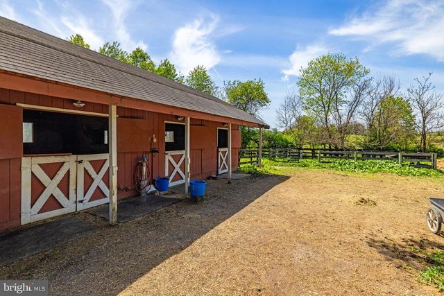 3934 RECTORTOWN RD, Marshall, VA 20115