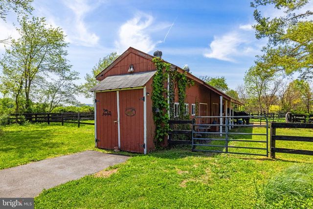 3934 RECTORTOWN RD, Marshall, VA 20115