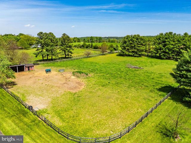3934 RECTORTOWN RD, Marshall, VA 20115