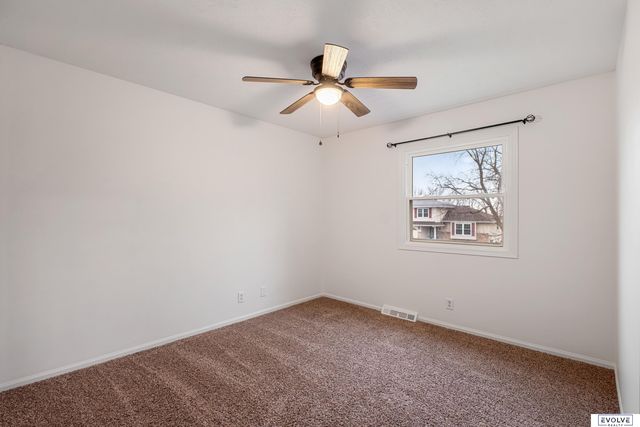 2804 Greensboro Avenue, Bellevue, NE 68005