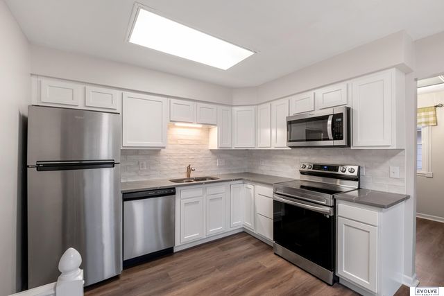 2804 Greensboro Avenue, Bellevue, NE 68005