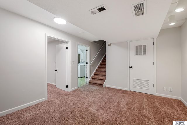 2804 Greensboro Avenue, Bellevue, NE 68005