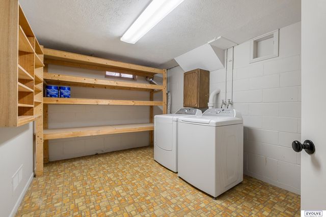 2804 Greensboro Avenue, Bellevue, NE 68005