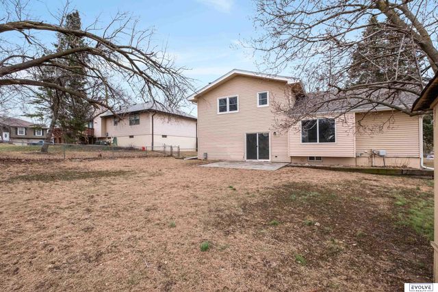 2804 Greensboro Avenue, Bellevue, NE 68005