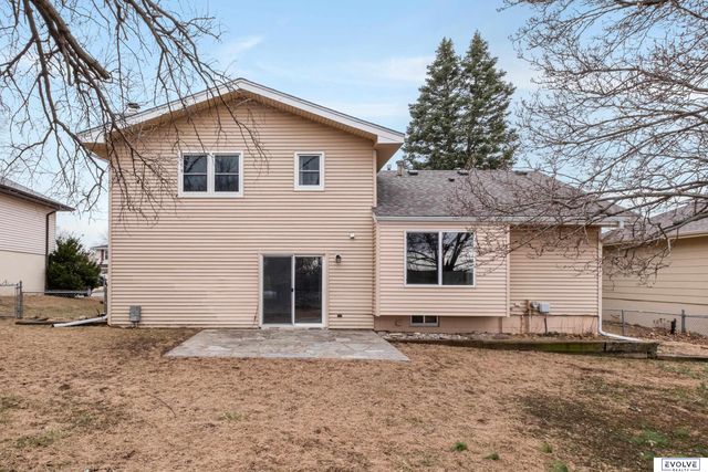 2804 Greensboro Avenue, Bellevue, NE 68005