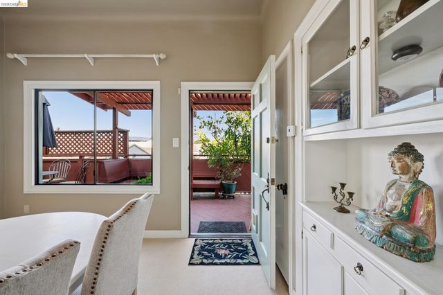 822 A St, Crockett, CA 94525