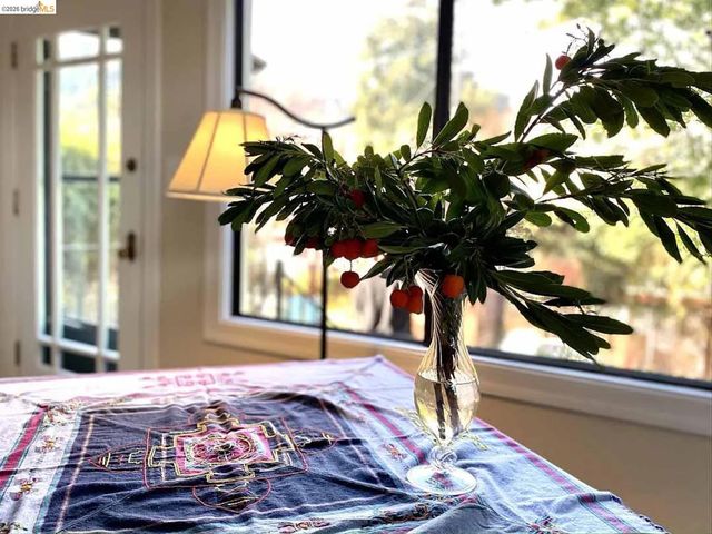 822 A St, Crockett, CA 94525