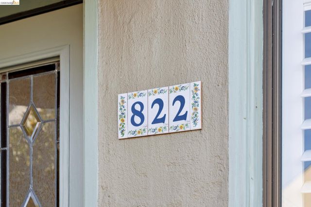 822 A St, Crockett, CA 94525