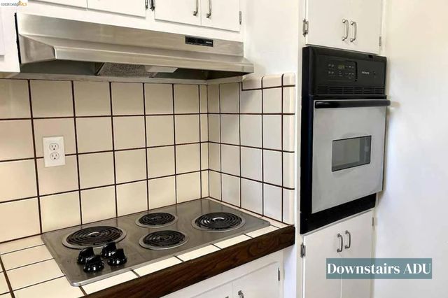 822 A St, Crockett, CA 94525