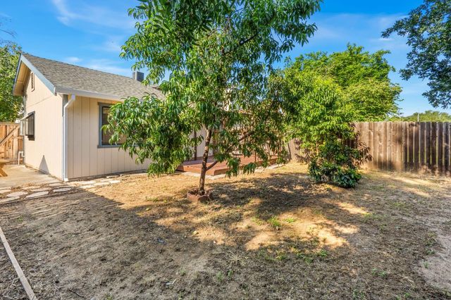 9334 Aizenberg Cir, Elk Grove, CA 95624