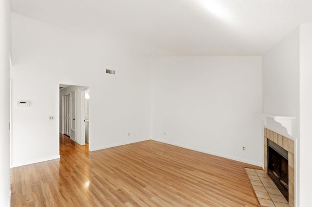 9334 Aizenberg Cir, Elk Grove, CA 95624