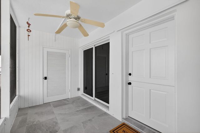 100 Shore Court 208, North Palm Beach, FL 33408