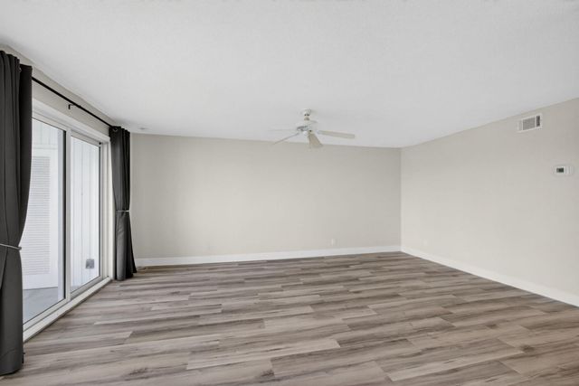 100 Shore Court 208, North Palm Beach, FL 33408