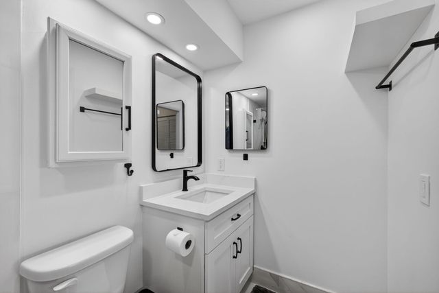 100 Shore Court 208, North Palm Beach, FL 33408