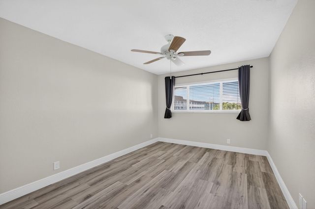 100 Shore Court 208, North Palm Beach, FL 33408