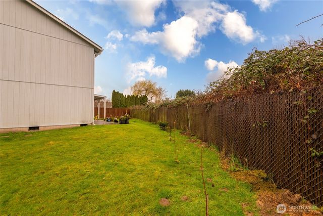 158 Boardwalk Wy, Kelso, WA 98626