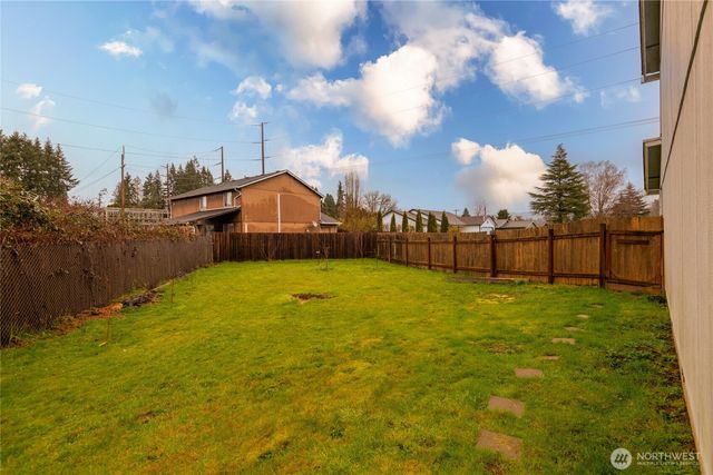 158 Boardwalk Wy, Kelso, WA 98626