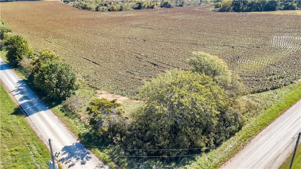 38701 W Evening Star Road, Lane, KS 66042