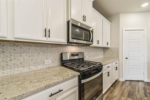8515 Lake Groove Lane, Baytown, TX 77523