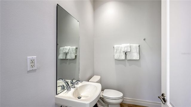235 COCOANUT AVENUE 113C, Sarasota, FL 34236