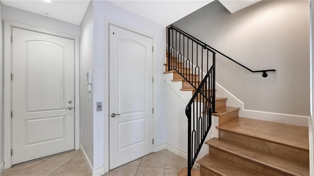 235 COCOANUT AVENUE 113C, Sarasota, FL 34236