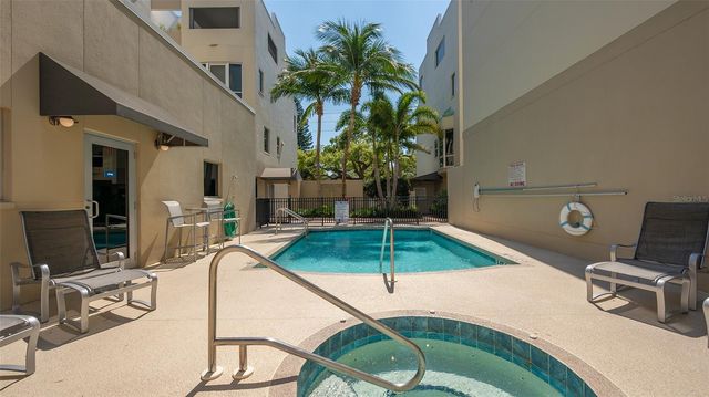 235 COCOANUT AVENUE 113C, Sarasota, FL 34236