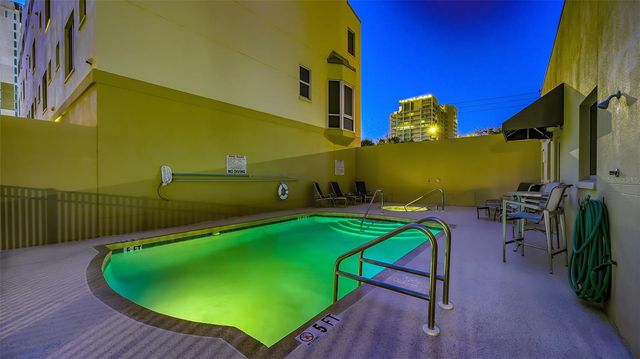 235 COCOANUT AVENUE 113C, Sarasota, FL 34236