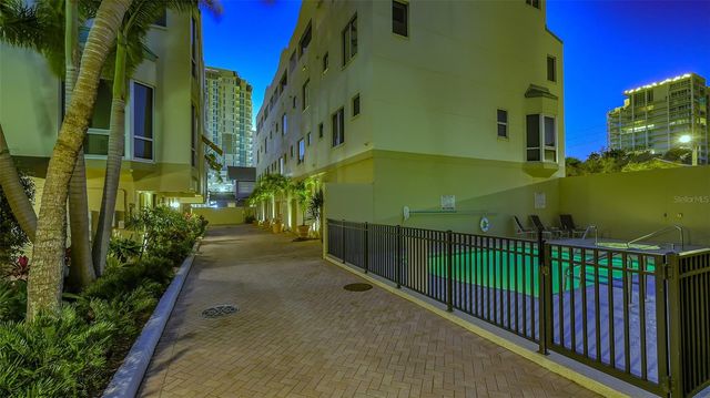 235 COCOANUT AVENUE 113C, Sarasota, FL 34236